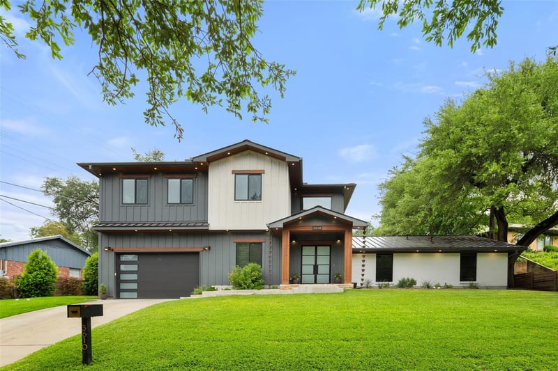 Virtual tour of 3610 Hillbrook DR