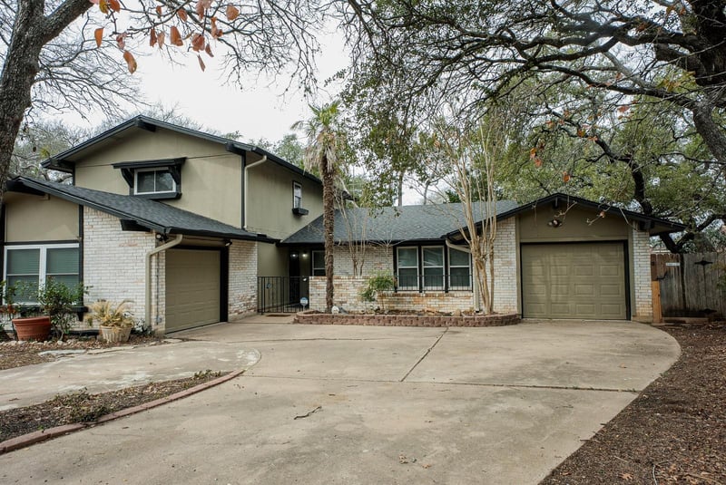 Virtual tour of 3615 E Summit BND