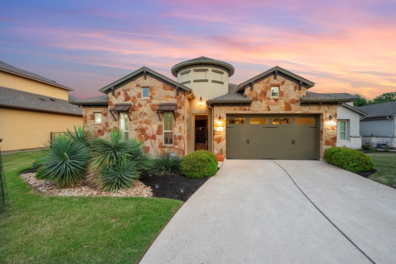Virtual tour of 362 Wellington DR