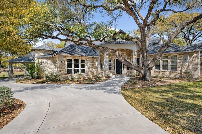 Virtual tour of 3627 Stoneridge
