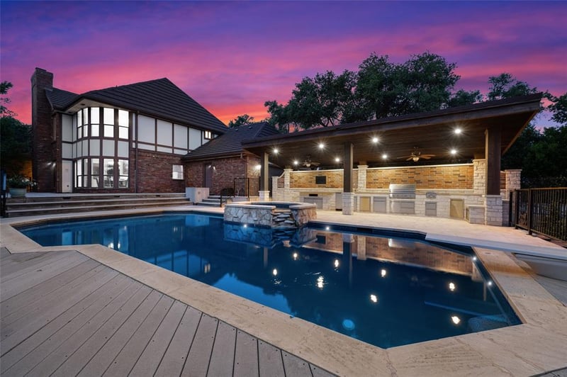 Virtual tour of 37 Cousteau LN