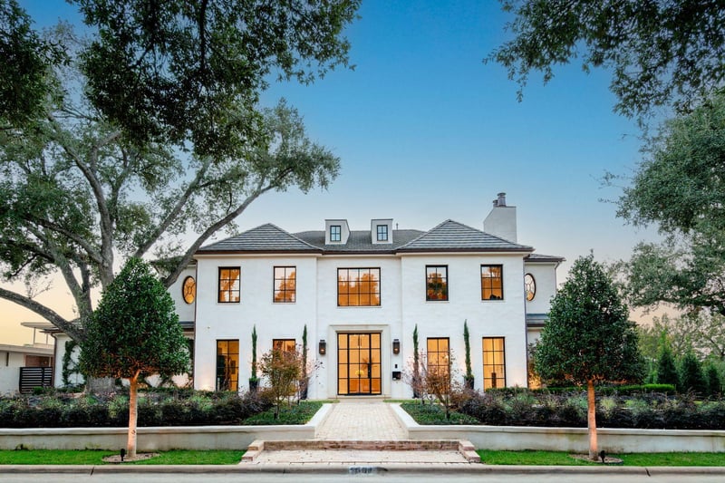 Virtual tour of 3701 Eastledge DR