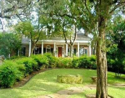 Virtual tour of 3703 Balcones Dr