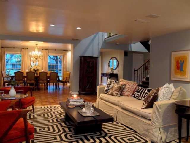 Virtual tour of 3704 Eastledge Dr