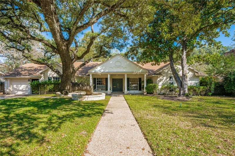 Virtual tour of 3710 Greystone Dr