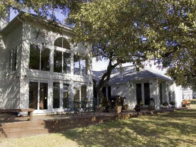 Virtual tour of 3715 Barton Creek Bv