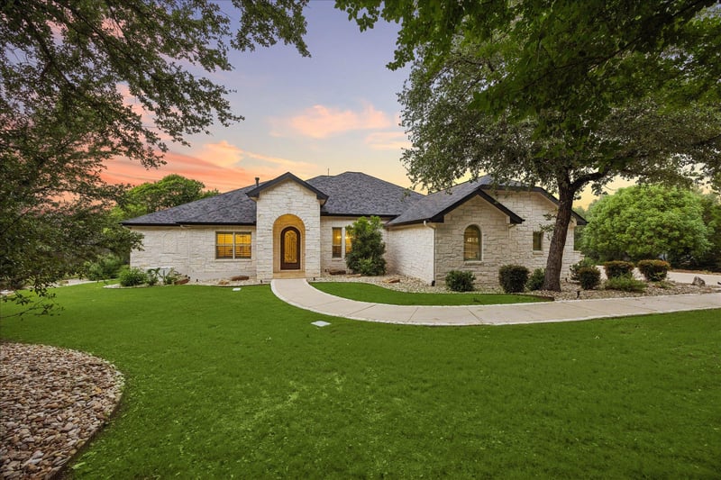 Virtual tour of 3718 Lajitas