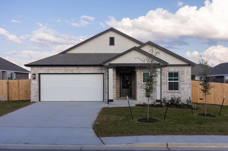 Virtual tour of 3725 Pin Oak HLS