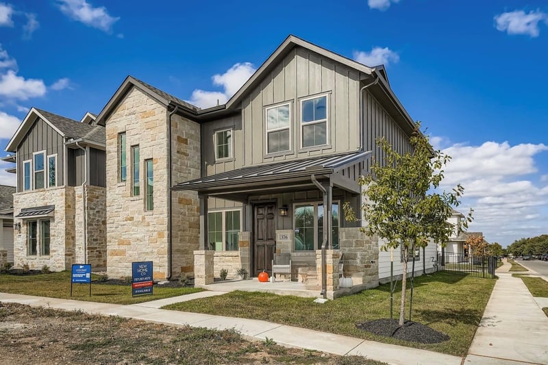 Virtual tour of 376 Orleanian DR