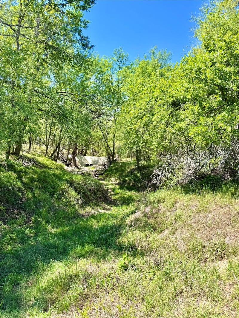 Virtual tour of 3775 Baker RD
