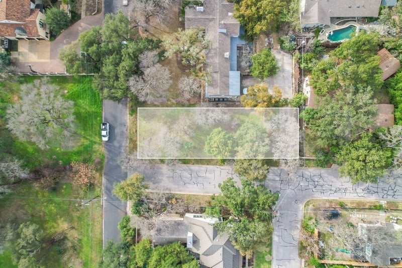 Virtual tour of 3800 Kennelwood RD