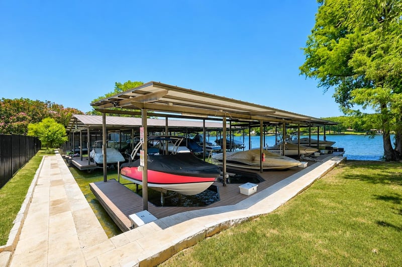Virtual tour of 3800 Rivercrest DR Unit #C18