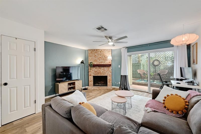 Virtual tour of 3801 Menchaca RD Unit #20