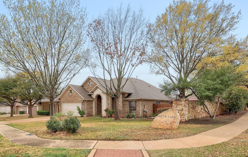 Virtual tour of 3802 Azur Ln