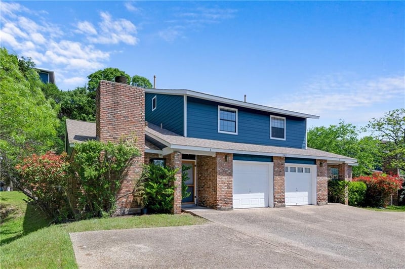 Virtual tour of 3802 Knollwood Dr Unit #1