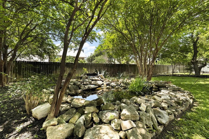Virtual tour of 3805 Carmel DR