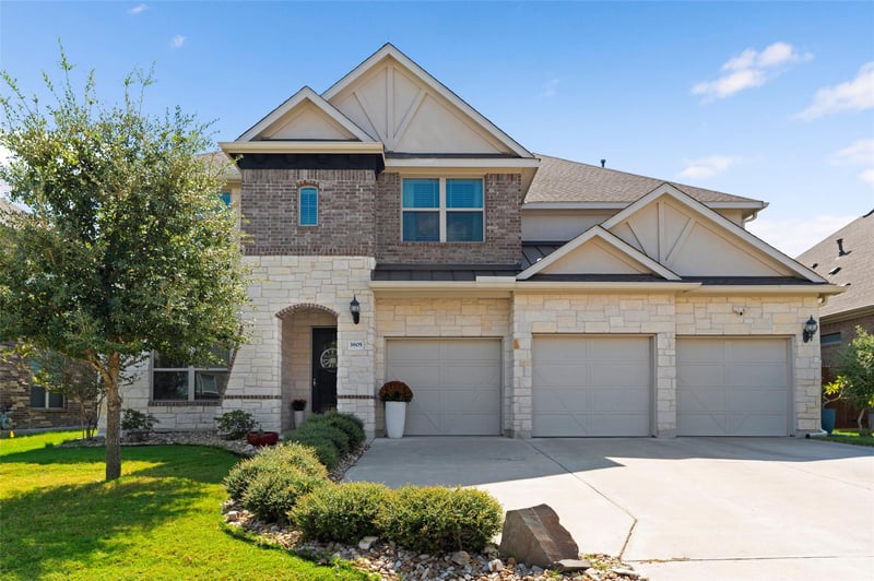 Virtual tour of 3805 Octavia Dr
