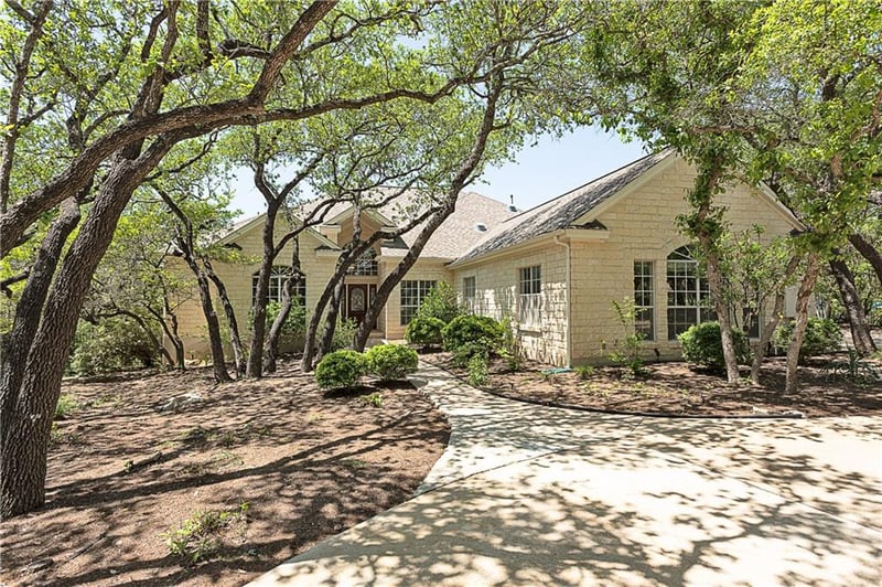 Virtual tour of 3806 Mission Creek DR