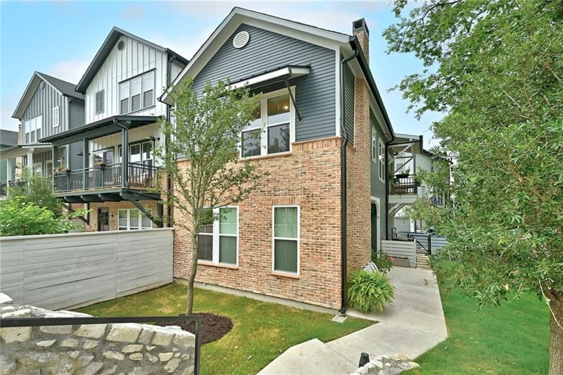 Virtual tour of 3809 Valley View RD Unit #1