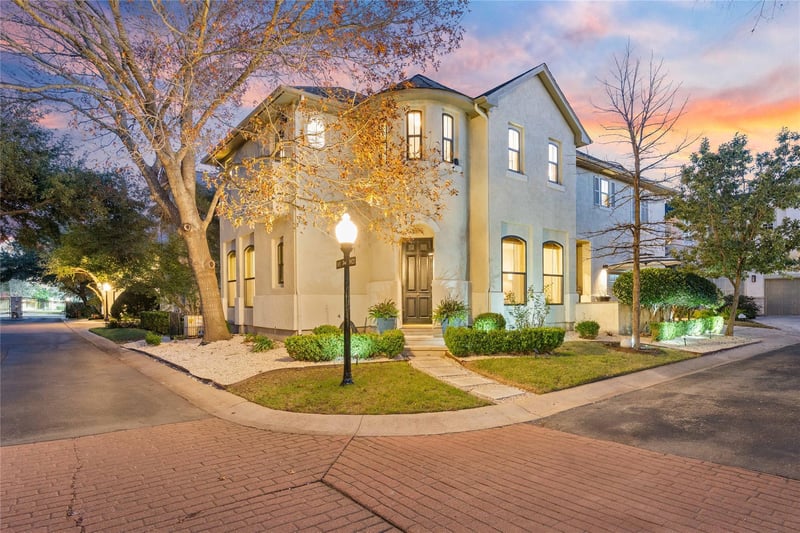 Virtual tour of 3815 Gaines CT