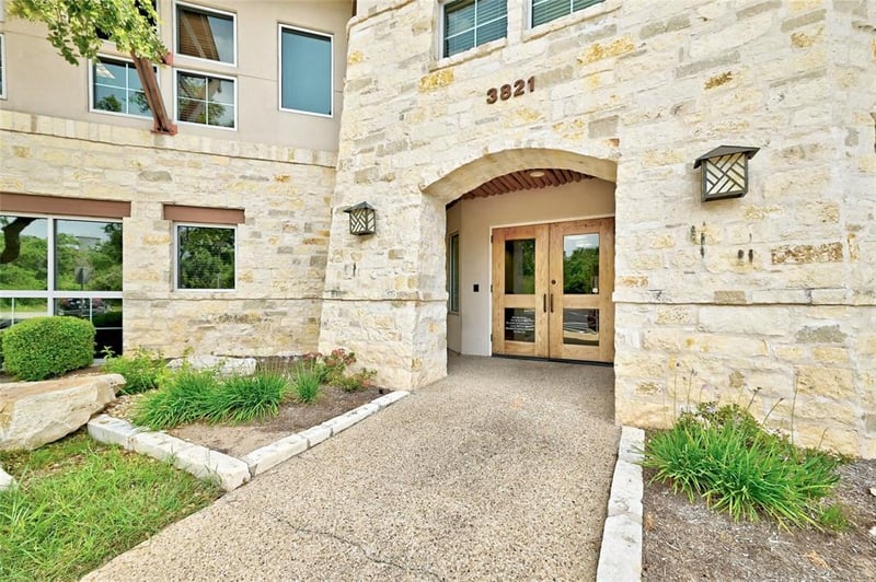 Virtual tour of 3821 Juniper Trce Unit #106
