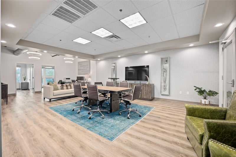 Virtual tour of 3821 Juniper Trce Unit #207