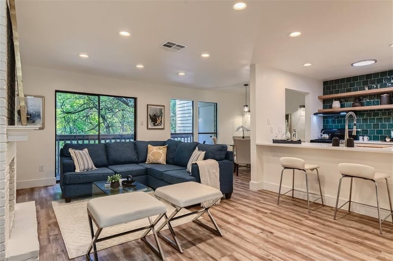 Virtual tour of 3839 Dry Creek Dr Unit #112