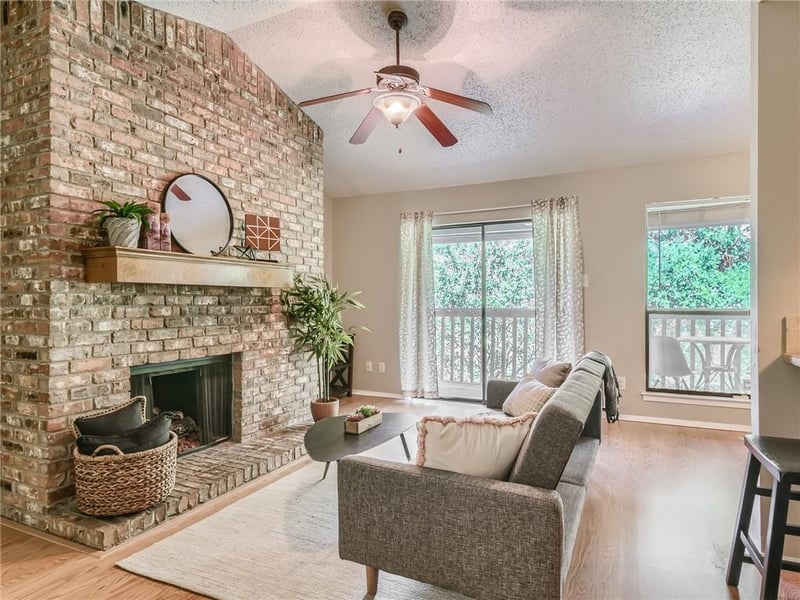 Virtual tour of 3839 Dry Creek DR Unit #243