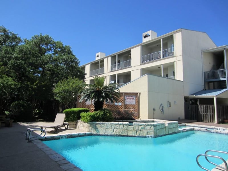 Virtual tour of 3840 Far West Blvd Unit #315