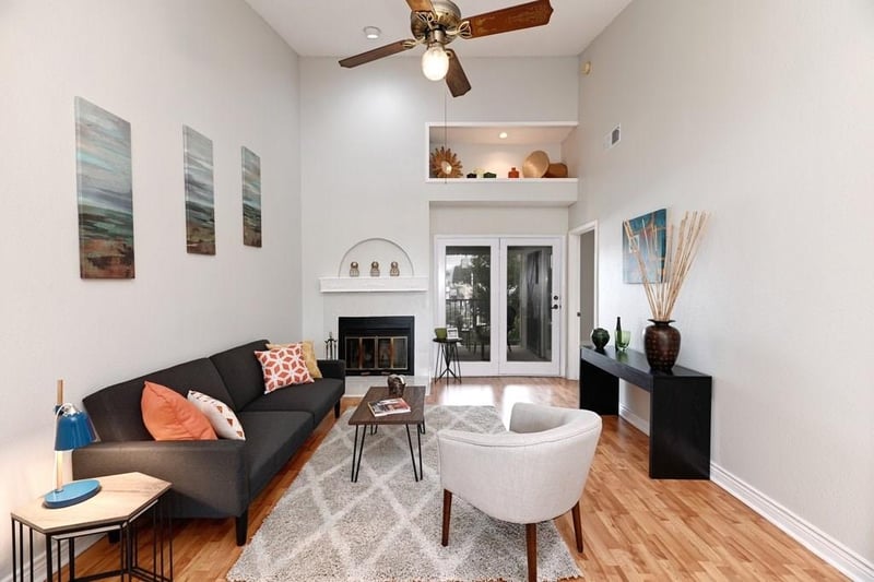 Virtual tour of 3840 Far West Blvd Unit #324