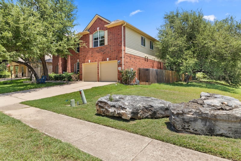 Virtual tour of 3841 Lagoona DR
