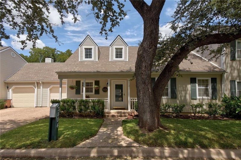 Virtual tour of 3884 Williamsburg Cir