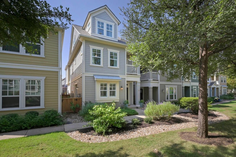 Virtual tour of 3900 Threadgill St Unit #7