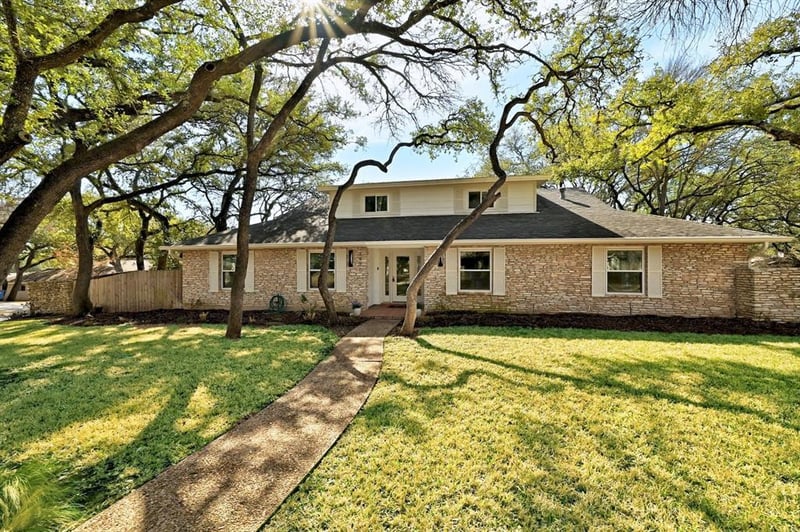 Virtual tour of 3901 Pebble PATH