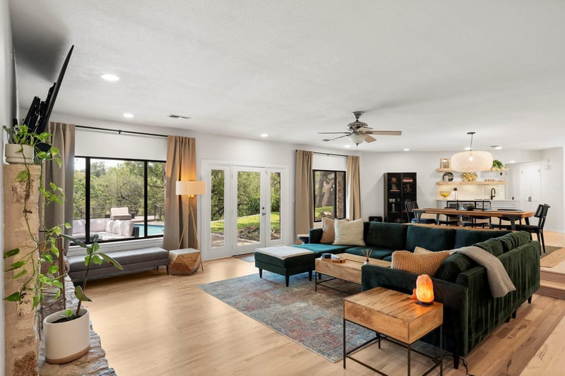 Virtual tour of 3902 Knollwood Dr Unit #A
