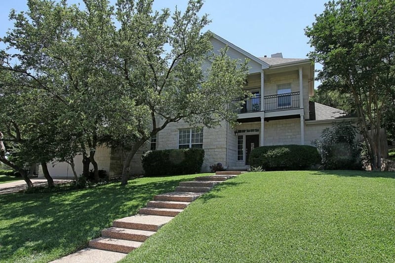 Virtual tour of 3905 EDWARDS MOUNTAIN Dr