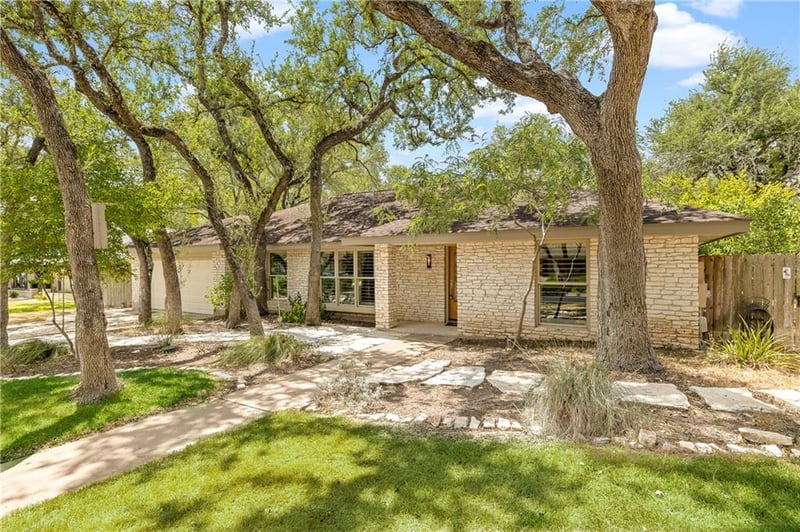 Virtual tour of 3907 Petra PATH