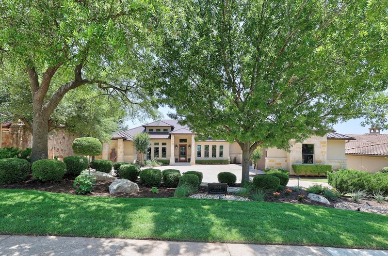 Virtual tour of 3909 Sugarloaf DR