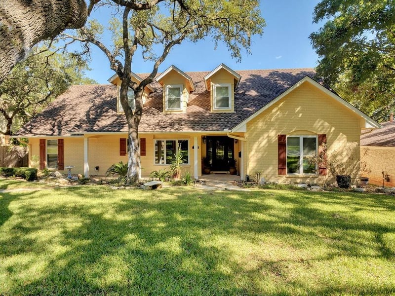 Virtual tour of 3914 Edgerock Dr