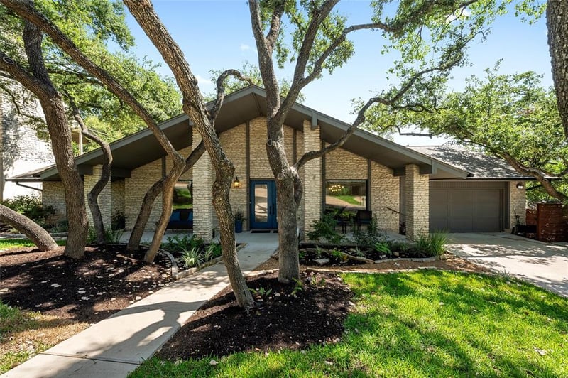 Virtual tour of 3914 Glengarry DR