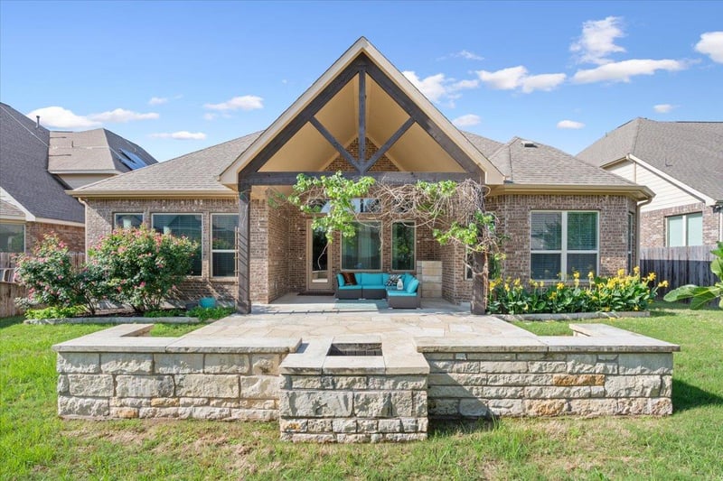 Virtual tour of 3916 Octavia DR