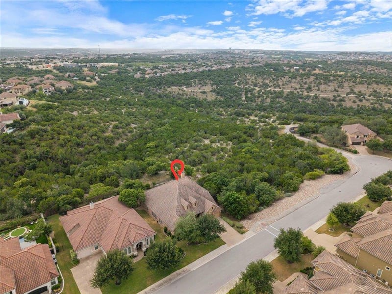 Virtual tour of 3920 Vail Divide