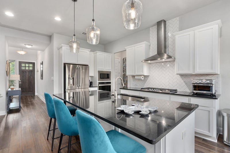 Virtual tour of 3925 Tavarez ST
