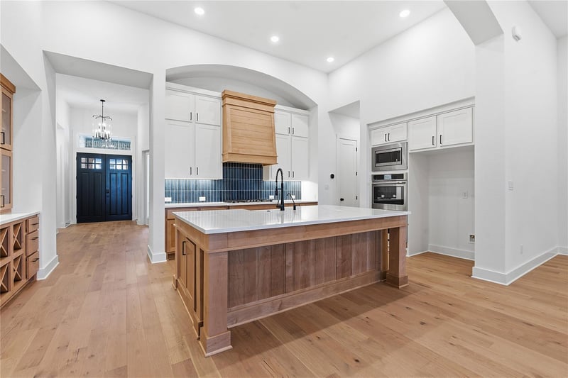 Virtual tour of 394 Leaning Rock RDG