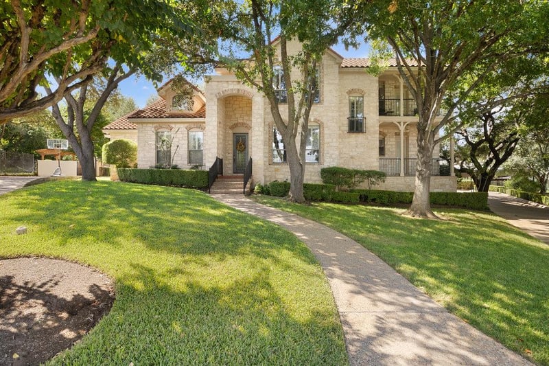 Virtual tour of 4 Glenway Ct
