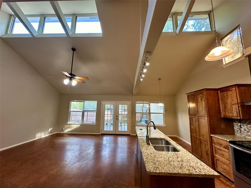 Virtual tour of 400 Buena Vista CIR Unit #A