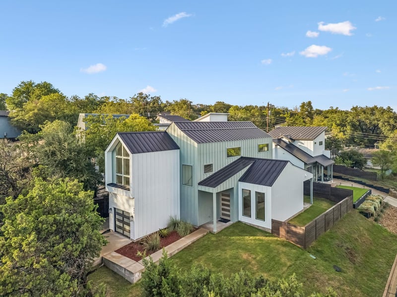 Virtual tour of 400 Post Road Dr Unit #1