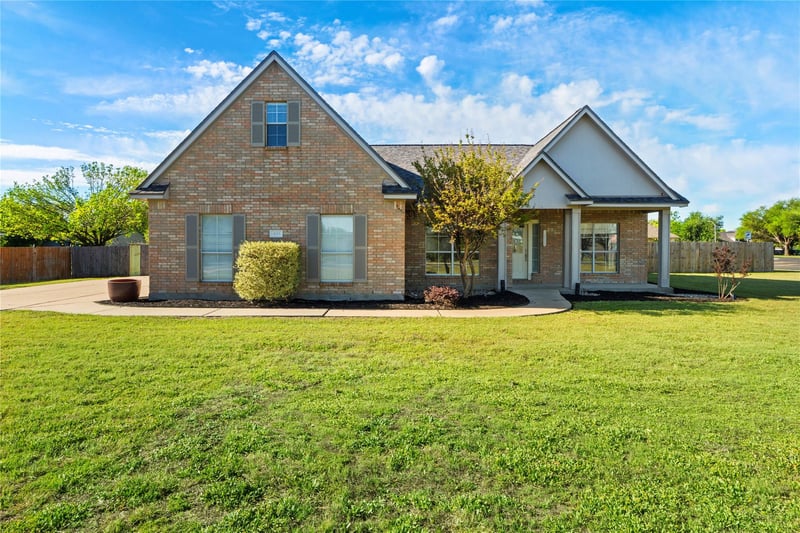 Virtual tour of 400 Rio Grande Ave