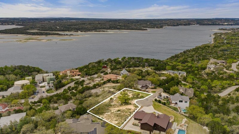 Virtual tour of 4000 Tejon Cir