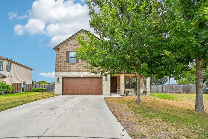Virtual tour of 4002 Kings Canyon DR